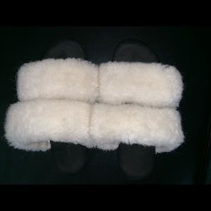 White Faux Fur  Sandlas